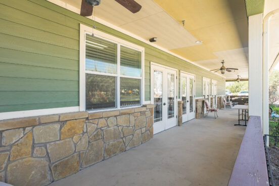 Honey's House of Holetes